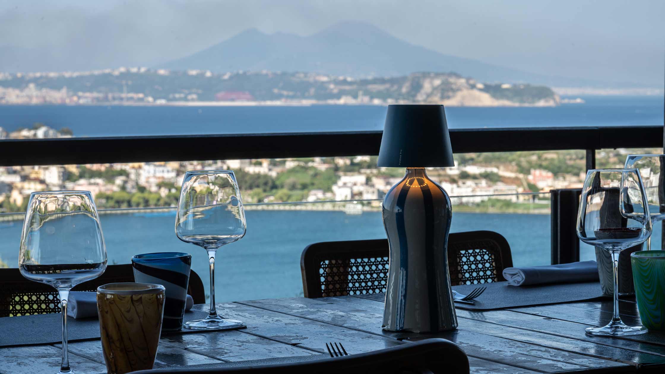 Chi siamo esperia osteria lampada accesa
