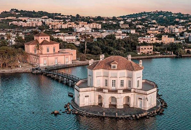 Chi siamo esperia casina vanvitelliana